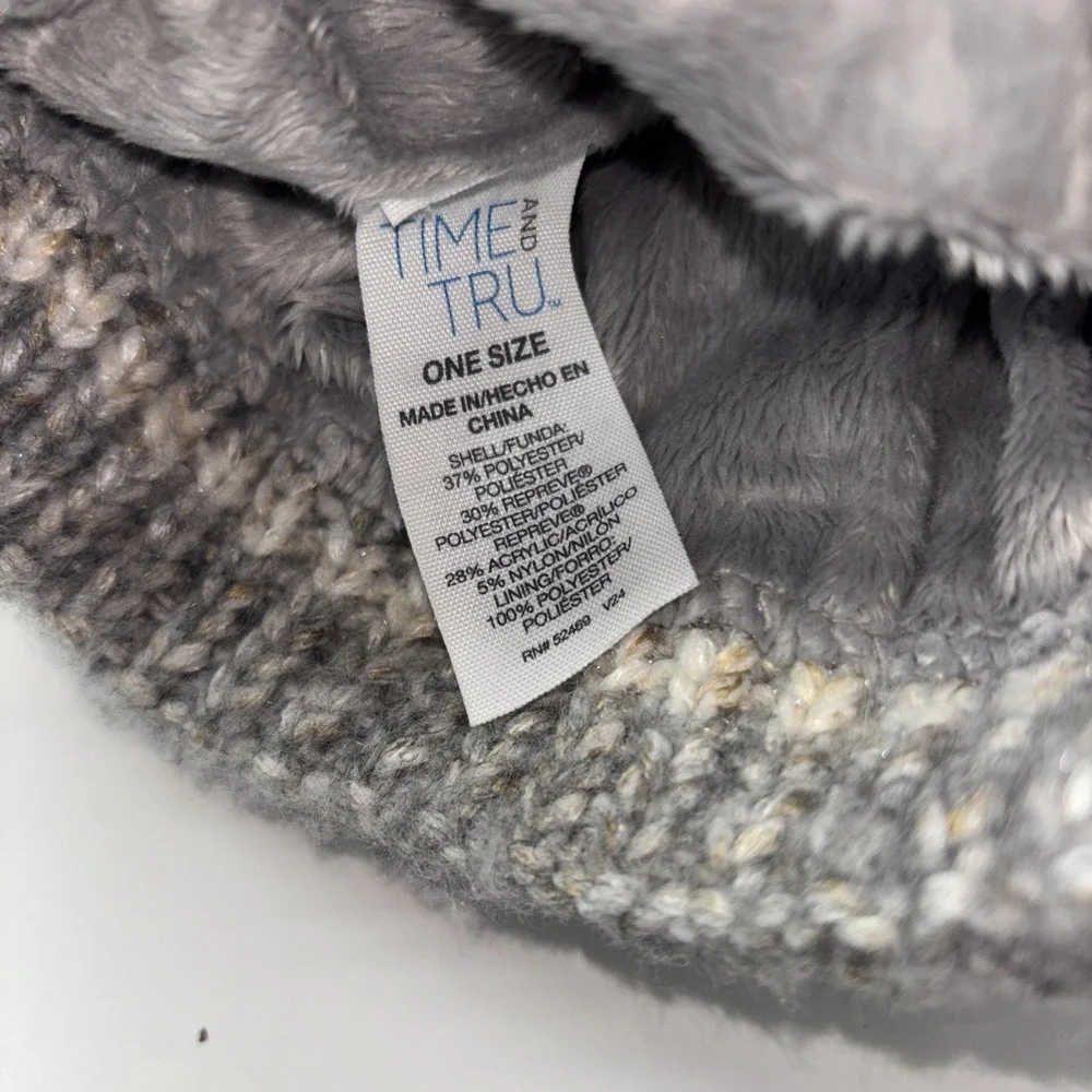 Time And Tru Women's Striped Knit Beanie Hat‎ Med Gray Heather